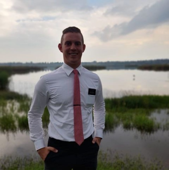 Meet your Posher, Andrew - Picture 1 of 1